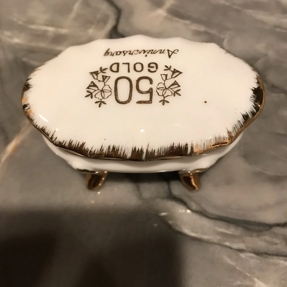 Vintage 50th Gold Anniversary Porcelain Ring Keepsake Box Footed Japan 3” X 2”